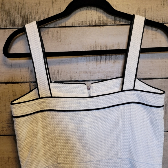 Ann Taylor Full Zip Mini Dress Size 2 White Square Neck Pockets Lined - Picture 8 of 8